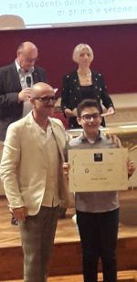 Leggi tutto: Premiato Lorenzo Borroni al concorso Raccontar Scrivendo